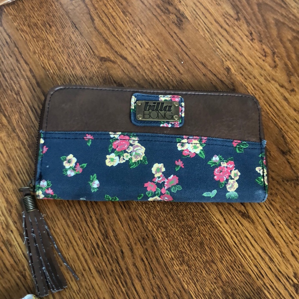 Billabong wallet